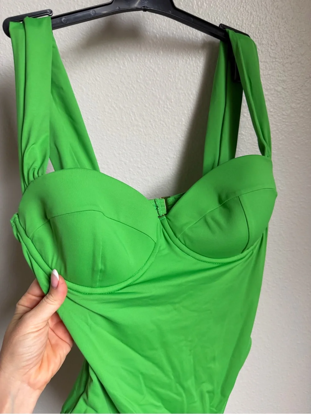 NWT Kate Spade New York Sweetheart One Piece Swimsuit Sz M